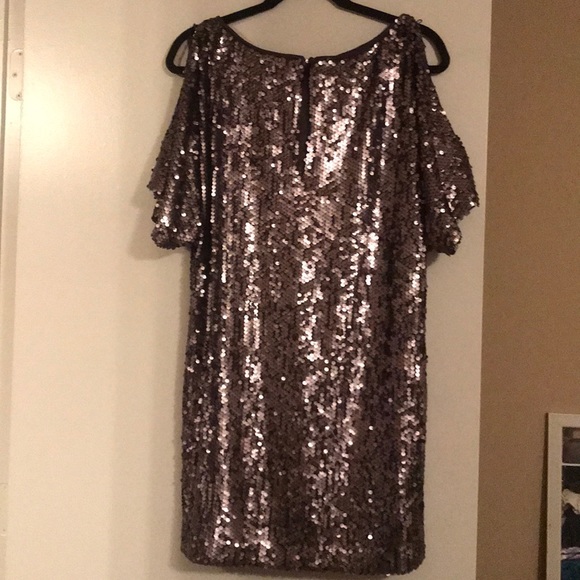 Full sequin dress - Picture 2 of 4